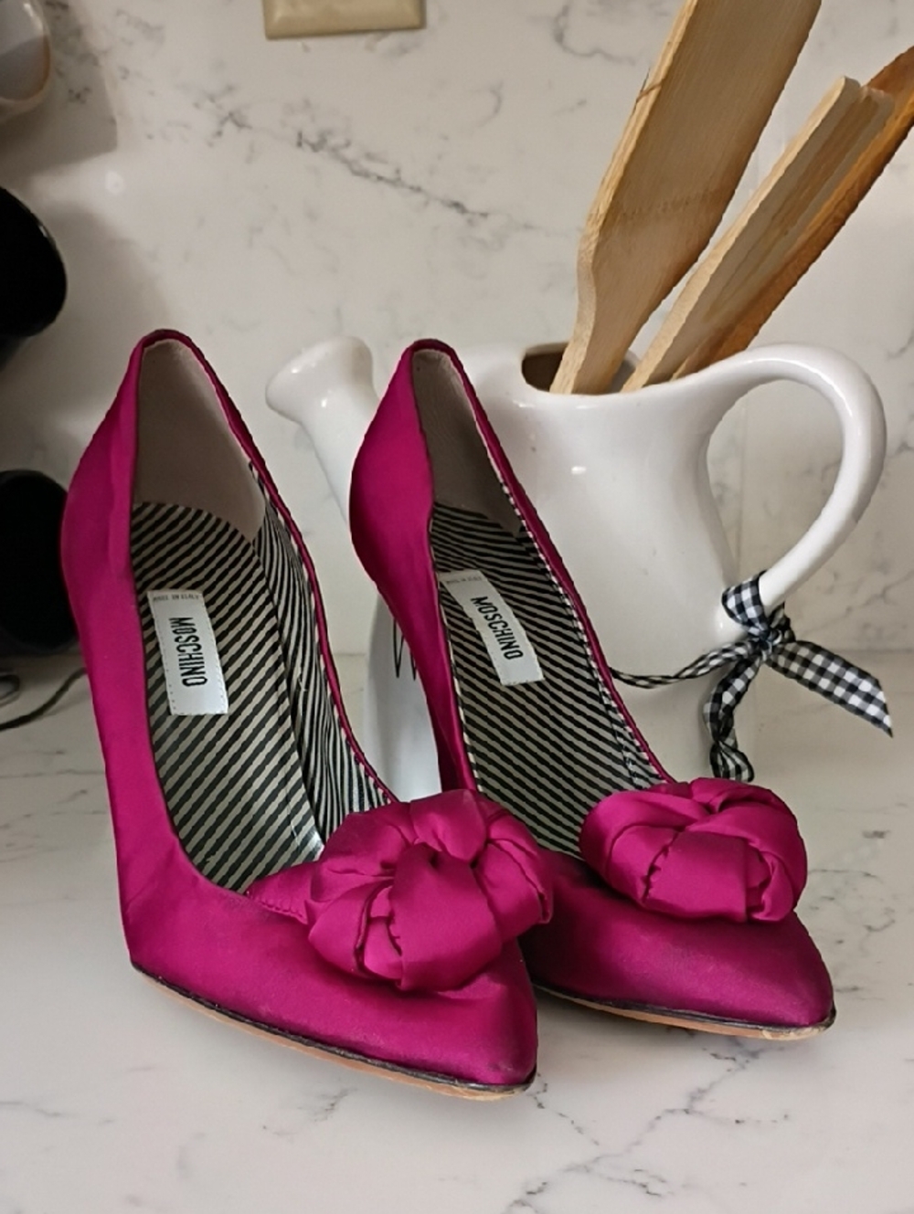 Moschino Women's Fuchsia Satin Pointed Toe Pumps with Rosette